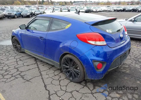2015 Hyundai Veloster Turbo z USA, uszkodzony, nr VIN KMHTC6AE1FU222142